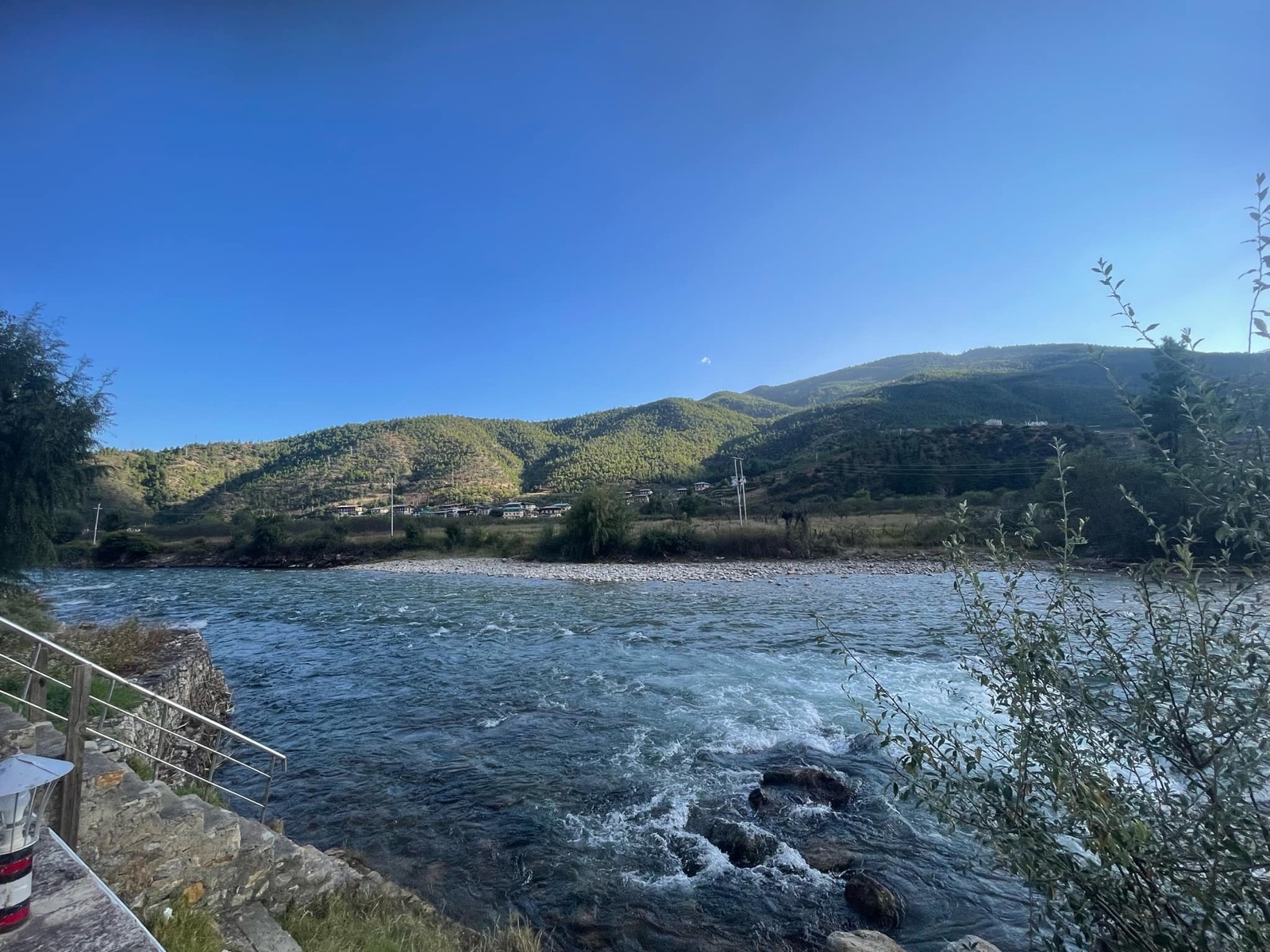 Pa Chu river flowing through Paro